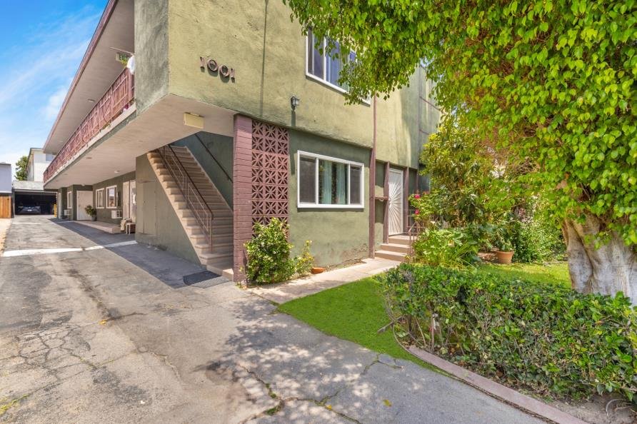 1001 E. Acacia Avenue, Glendale, CA