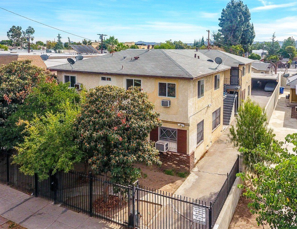 14202 Delano St, Van Nuys, CA